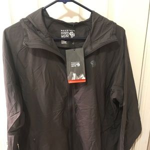 Mountain Hardware windbreaker